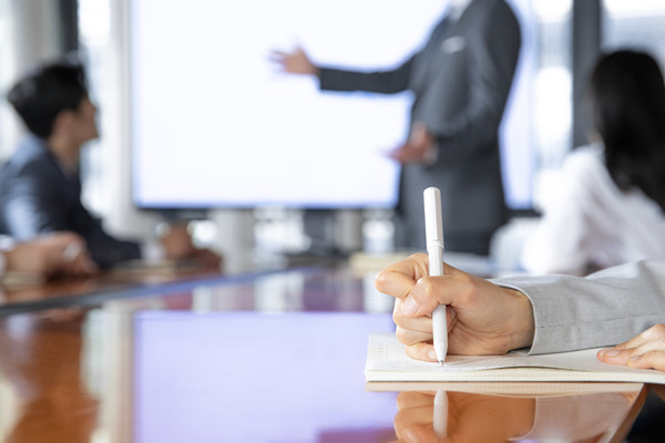 特朗普：将在下周内宣布药品关税 最终可能高达250% 还将宣布芯片关税