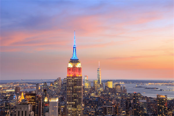 聪明的人只做上升趋势，一旦把握到“双飞燕”战法股价飙升！