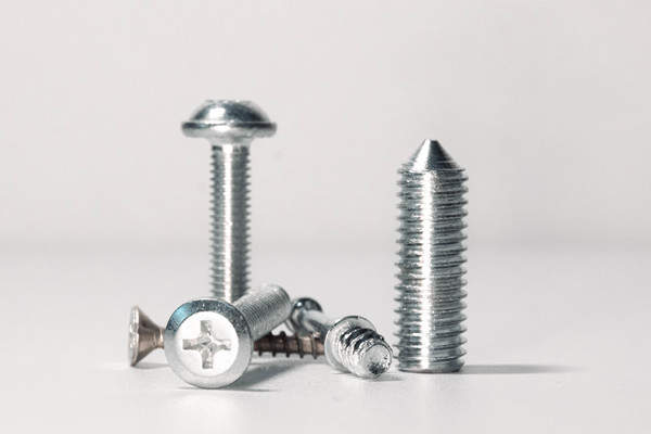 苹果AI国行版或随iOS 18.6上线 由百度阿里提供技术支持